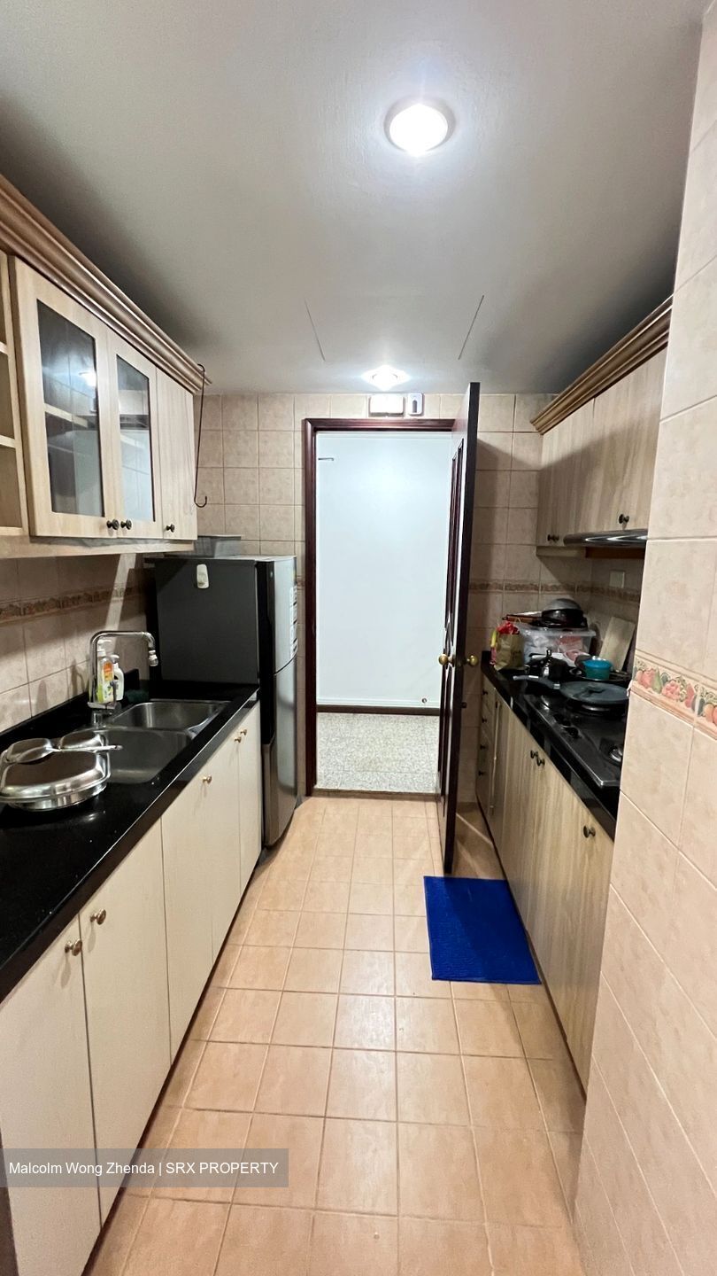 Stratford Court (D16), Condominium #571802921